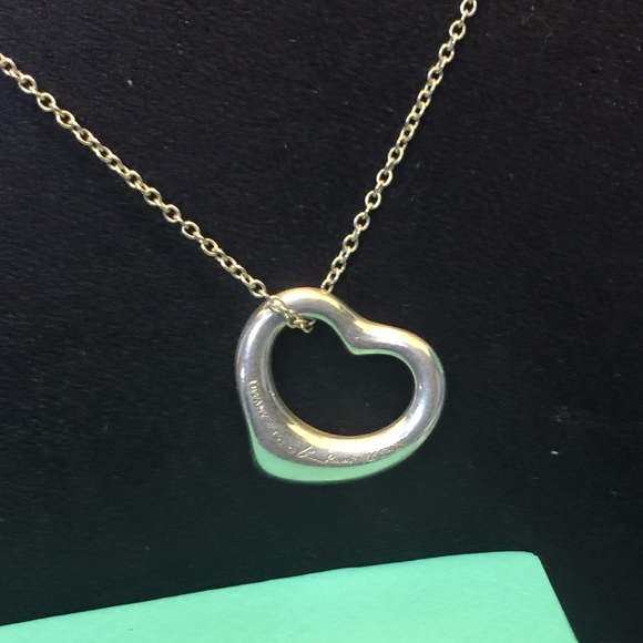 🛑SOLD🛑Tiffany & Co Elsa Peretti Heart Necklace - Picture 3 of 5